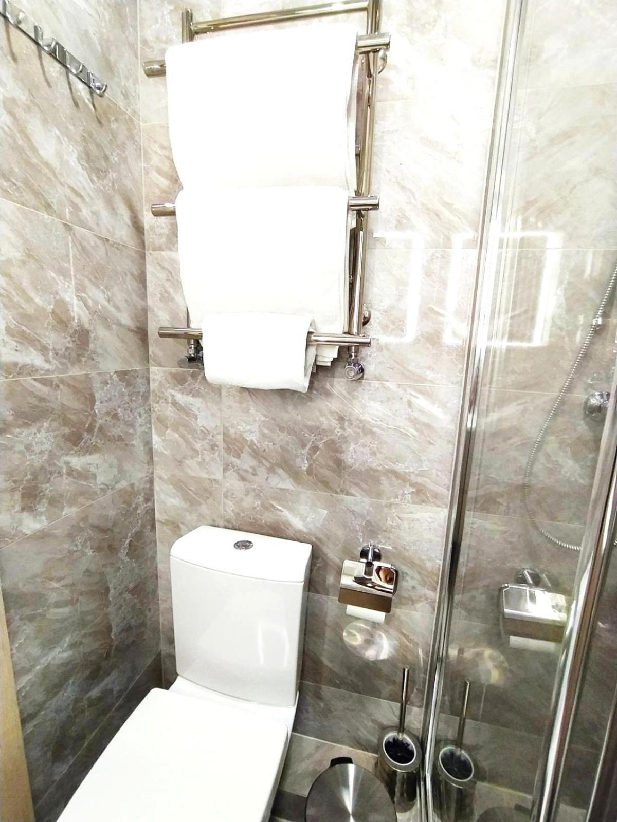 Apartment Жд Вокзал, Центр Leópolis Habitación foto