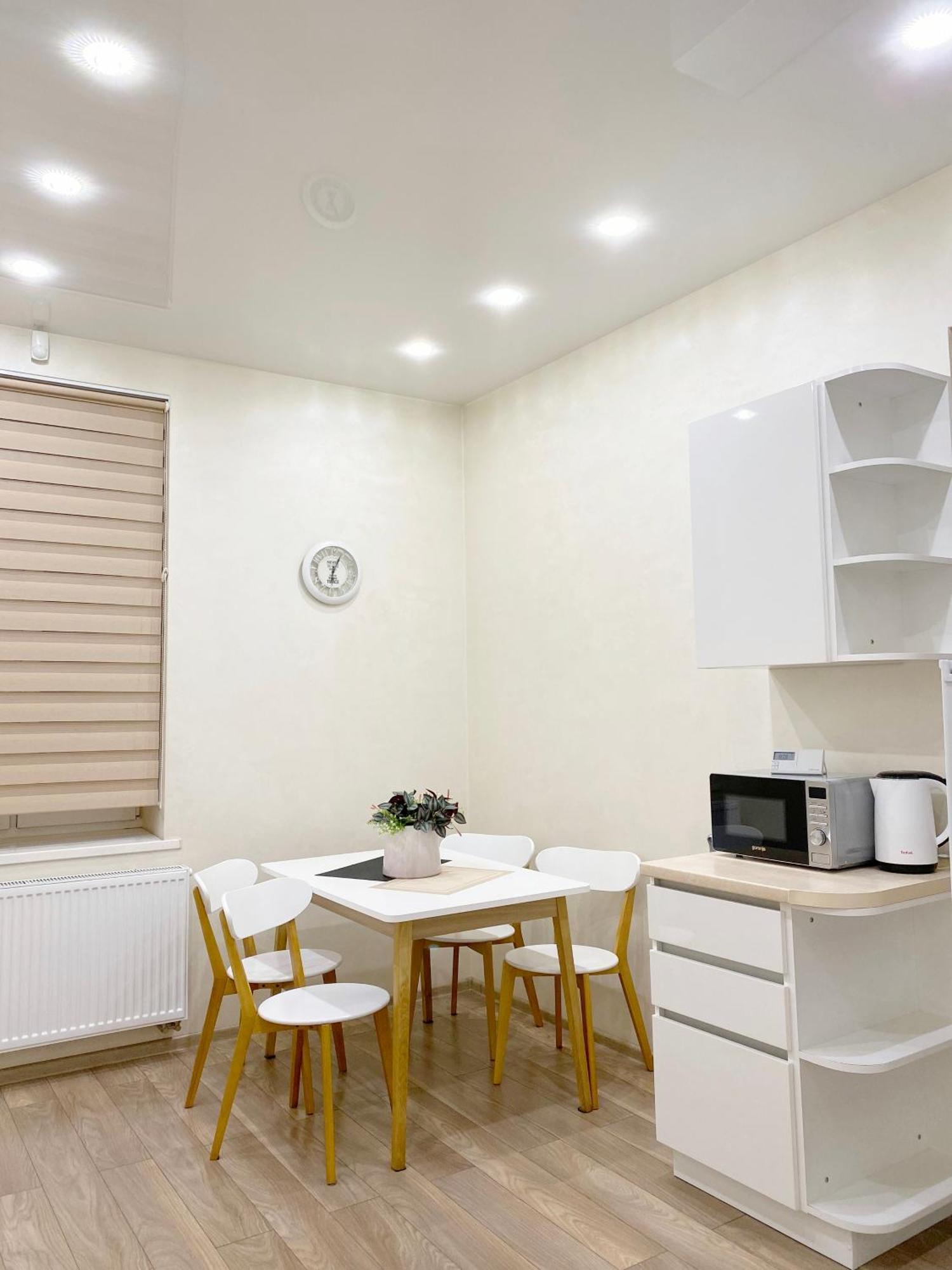 Apartment Жд Вокзал, Центр Leópolis Exterior foto